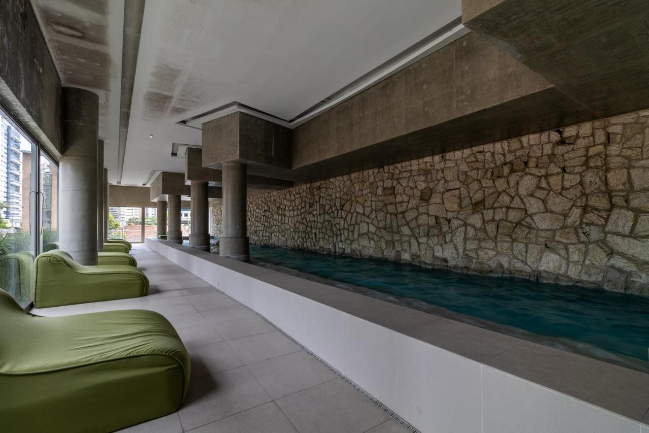 Akile Ferreira Lobo São Paulo Exterior foto
